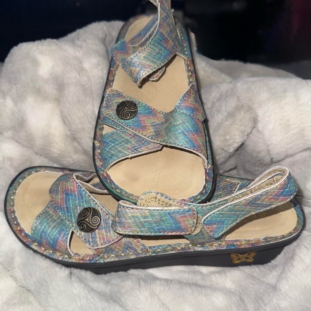 Stylish Multicolor Women's Sandals